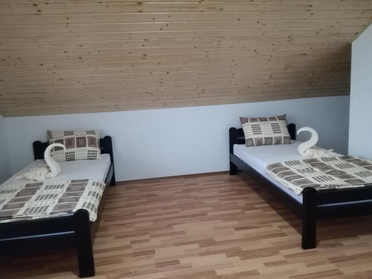 סטרוגה Sunrise Hotel & Camping מראה חיצוני תמונה